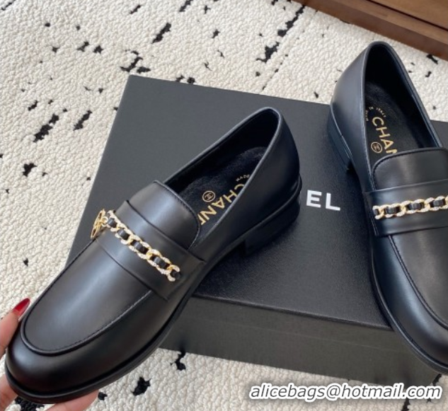 Stylish Chanel Shiny Lambskin Loafers with Chain and Strass Black 2025 G46581