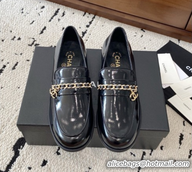 Popular Style Chanel Patent Calfskin Loafers with Chain and Strass Black Leather 2025 G46581