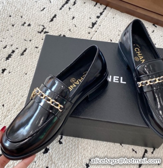 Popular Style Chanel Patent Calfskin Loafers with Chain and Strass Black Leather 2025 G46581