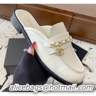 Hot Style Chanel Shiny Lambskin Loafer Mules with Chain and Strass White 2025 G46581