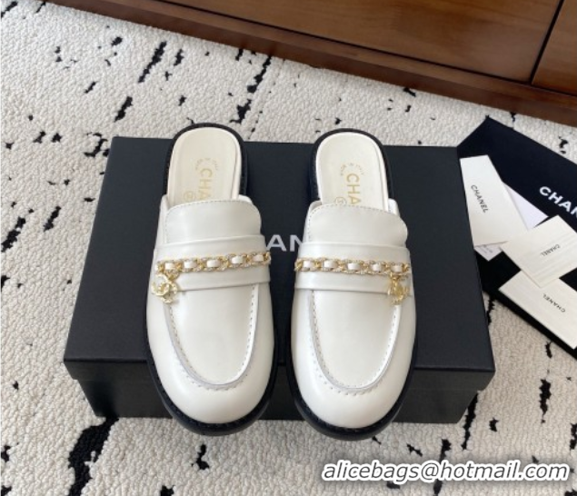 Hot Style Chanel Shiny Lambskin Loafer Mules with Chain and Strass White 2025 G46581