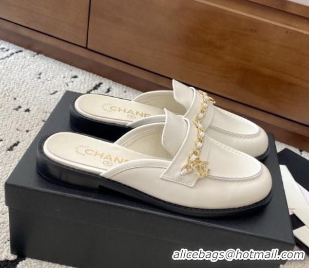 Hot Style Chanel Shiny Lambskin Loafer Mules with Chain and Strass White 2025 G46581