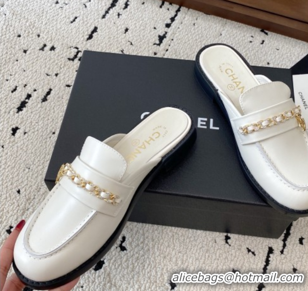 Hot Style Chanel Shiny Lambskin Loafer Mules with Chain and Strass White 2025 G46581