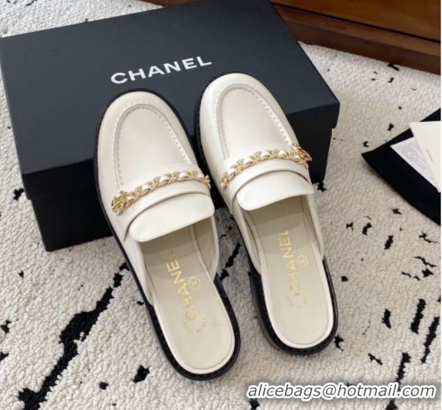 Hot Style Chanel Shiny Lambskin Loafer Mules with Chain and Strass White 2025 G46581