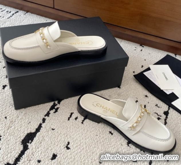 Hot Style Chanel Shiny Lambskin Loafer Mules with Chain and Strass White 2025 G46581