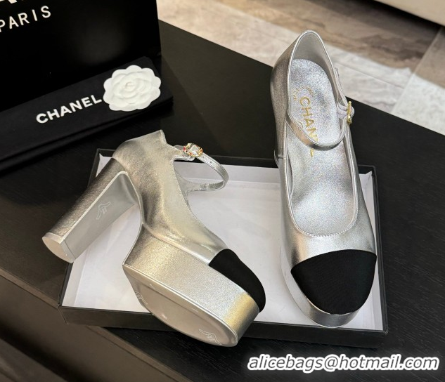 Stylish Chanel Laminated Leather & Grosgrain Platform Mary Janes Pumps 11cm with Strass Buckle Silver 2025 G46434