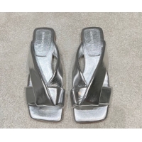 Stylish Bottega Veneta Riva Flat Slides Sandal in Shiny Calfskin with Twisted Strap Silver 0604050
