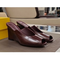 Good Looking Fendi Arco Wedge Slides Sandal 8.5cm in Shiny Hagfish Embossed Leather Burgundy 0710061