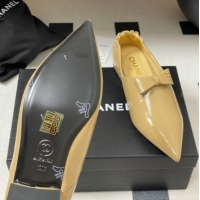 Best Grade Chanel Crumpled Patent Calfskin Loafers with Bow Yellow 2025 G46550