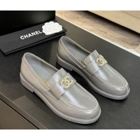 Shop Duplicate Chanel Shiny Calfskin Loafers with Chain and Strass CC Grey 2025ss G37430