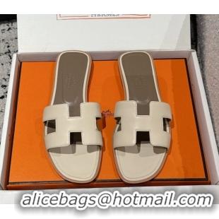 Good Looking Hermes Classic Oran Flat Slides Sandal in Shiny Calfskin Beige 0606129