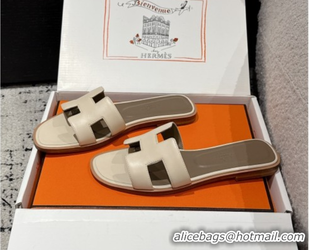 Good Looking Hermes Classic Oran Flat Slides Sandal in Shiny Calfskin Beige 0606129