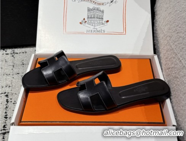 Sumptuous Hermes Classic Oran Flat Slides Sandal in Shiny Calfskin Black 0606131