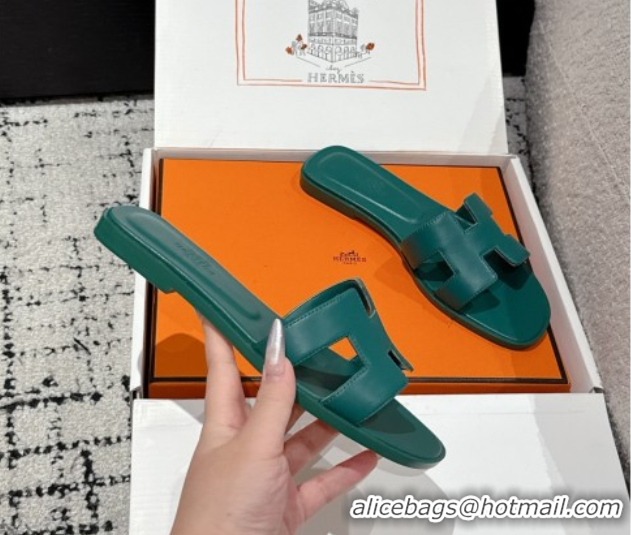Good Looking Hermes Classic Oran Flat Slides Sandal in Shiny Calfskin Green 0606118