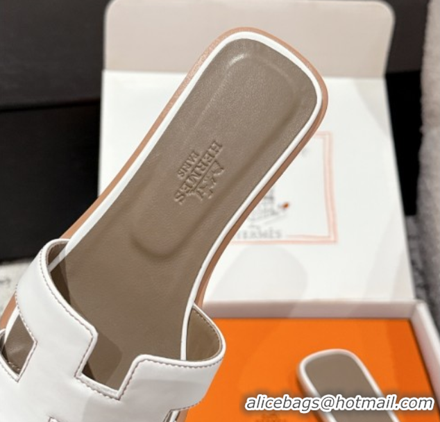 Grade Quality Hermes Classic Oran Flat Slides Sandal in Shiny Calfskin White 0606124