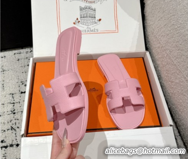 Shop Duplicate Hermes Classic Oran Flat Slides Sandal in Palm-Grained Leather Pink 0606150
