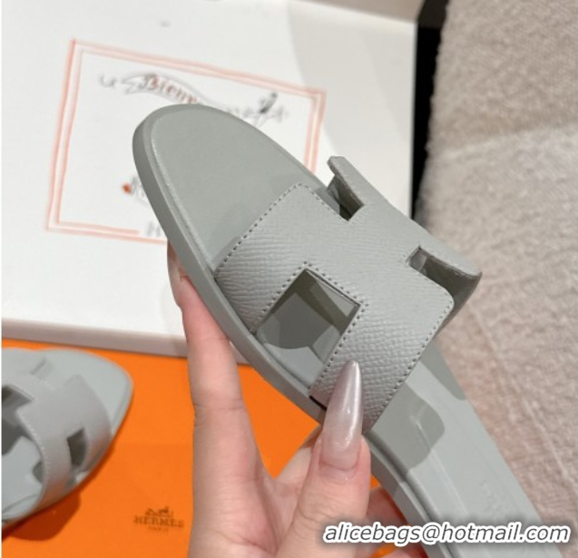 Purchase Hermes Classic Oran Flat Slides Sandal in Palm-Grained Leather Grey 0606148
