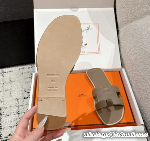 Top Grade Hermes Classic Oran Flat Slides Sandal in Palm-Grained Leather Grey 0606146