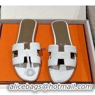 Sophisticated Hermes Classic Oran Flat Slides Sandal in Palm-Grained Leather White 0606152