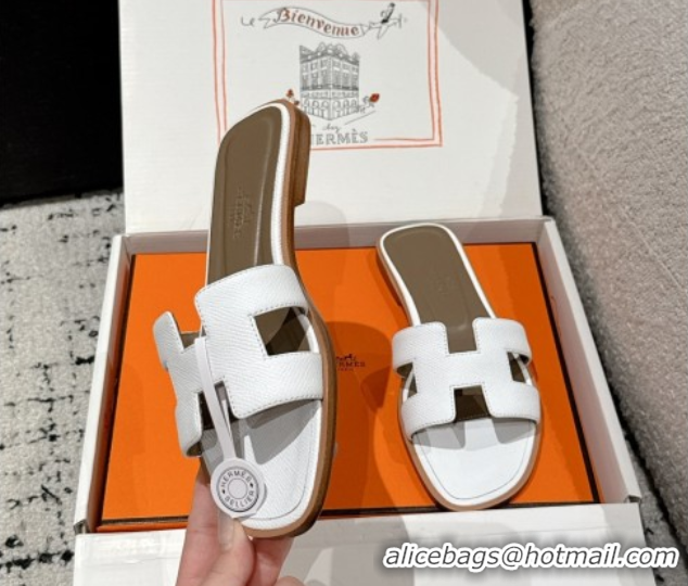Sophisticated Hermes Classic Oran Flat Slides Sandal in Palm-Grained Leather White 0606152