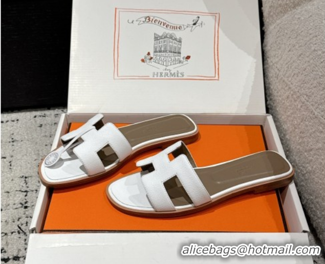 Sophisticated Hermes Classic Oran Flat Slides Sandal in Palm-Grained Leather White 0606152