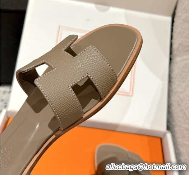 Stylish Hermes Classic Oran Flat Slides Sandal in Palm-Grained Leather Grey 0606154