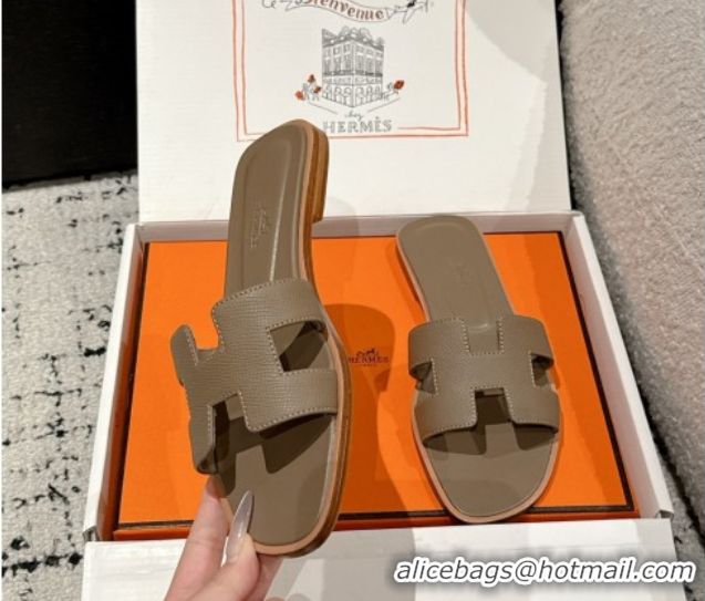 Stylish Hermes Classic Oran Flat Slides Sandal in Palm-Grained Leather Grey 0606154