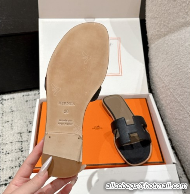 Charming Hermes Classic Oran Flat Slides Sandal in Palm-Grained Leather Black 0606156