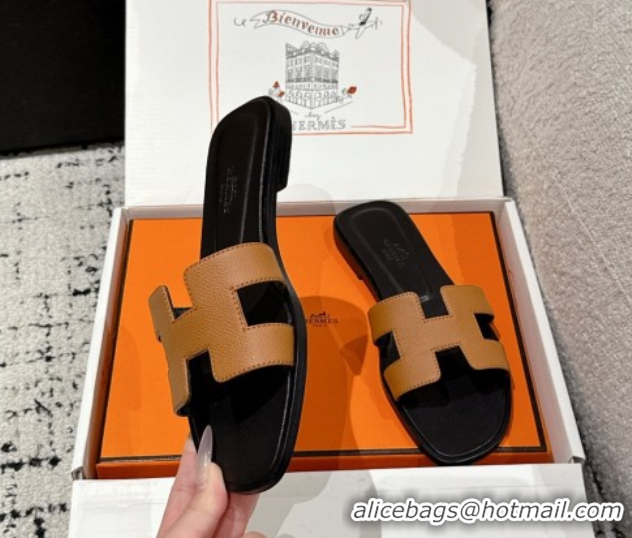 Good Product Hermes Classic Oran Flat Slides Sandal in Palm-Grained Leather Brown 0606160