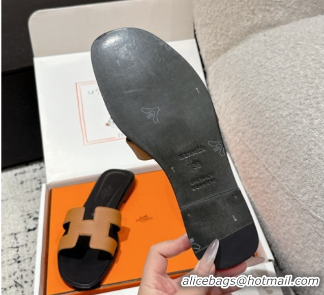 Good Product Hermes Classic Oran Flat Slides Sandal in Palm-Grained Leather Brown 0606160