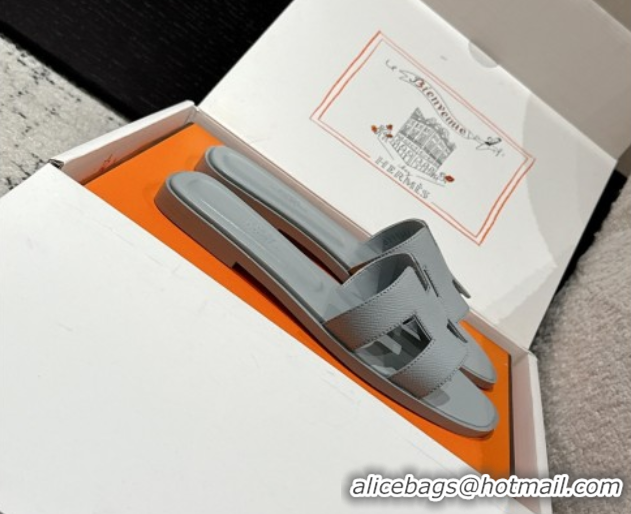 Sumptuous Hermes Classic Oran Flat Slides Sandal in Palm-Grained Leather Grey 0606147
