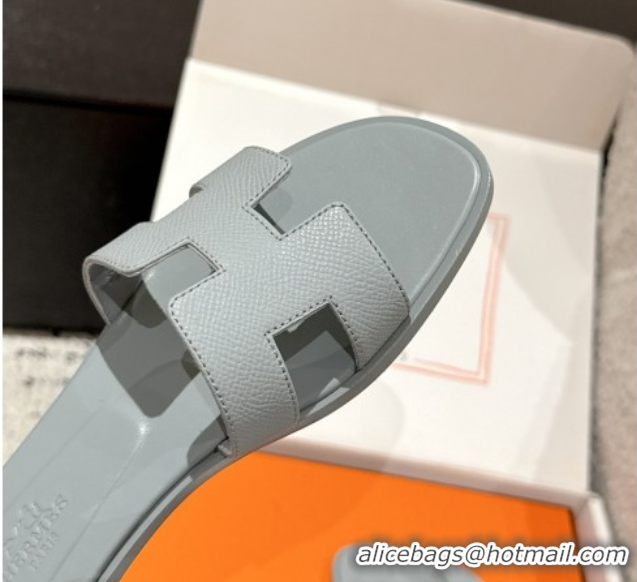Sumptuous Hermes Classic Oran Flat Slides Sandal in Palm-Grained Leather Grey 0606147