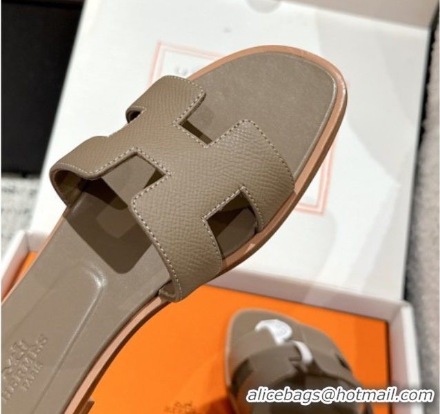 Popular Style Hermes Classic Oran Flat Slides Sandal in Palm-Grained Leather Grey 0606153