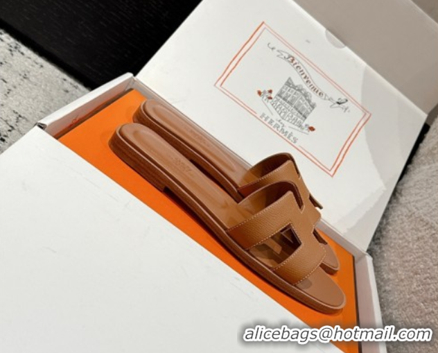 Trendy Design Hermes Classic Oran Flat Slides Sandal in Palm-Grained Leather Brown 0606155