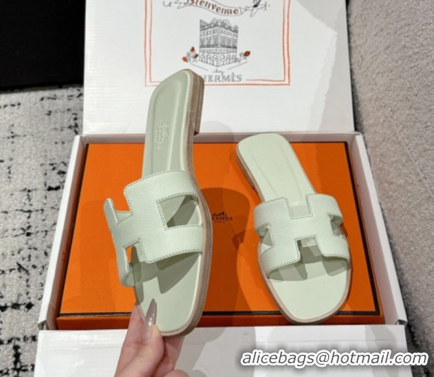 Pretty Style Hermes Classic Oran Flat Slides Sandal in Palm-Grained Leather Green 0606157