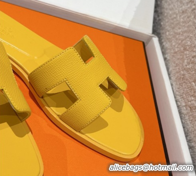 Perfect Hermes Classic Oran Flat Slides Sandal in Palm-Grained Leather Yellow 0606162