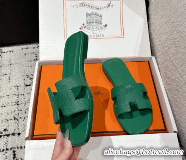 Good Looking Hermes Classic Oran Flat Slides Sandal in Palm-Grained Leather Green 0606163
