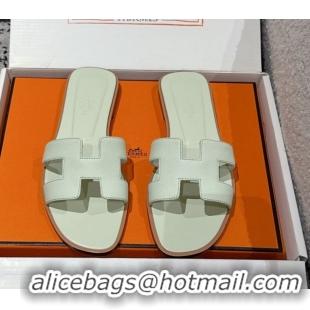 Luxury Discount Hermes Classic Oran Flat Slides Sandal in Palm-Grained Leather Green 0606164
