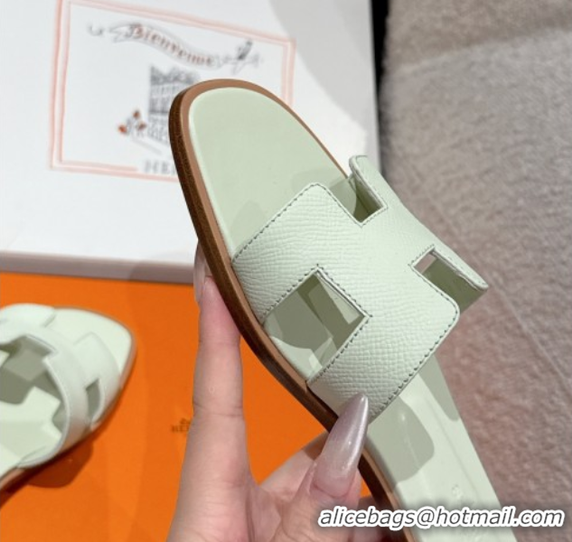 Luxury Discount Hermes Classic Oran Flat Slides Sandal in Palm-Grained Leather Green 0606164