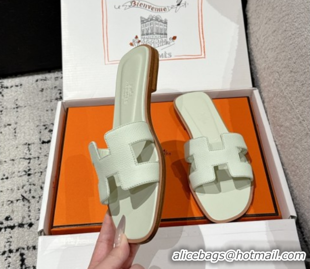 Luxury Discount Hermes Classic Oran Flat Slides Sandal in Palm-Grained Leather Green 0606164