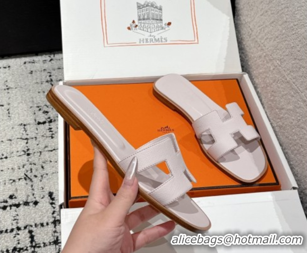 Luxury Hermes Classic Oran Flat Slides Sandal in Palm-Grained Leather Purple 0606165
