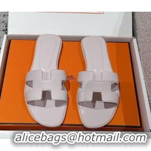 Luxurious Hermes Classic Oran Flat Slides Sandal in Palm-Grained Leather Powder Purple 0606170