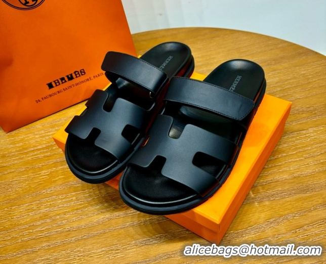 Luxurious Hermes Chypre Flat Sandals in Smooth Calfskin Black 061103
