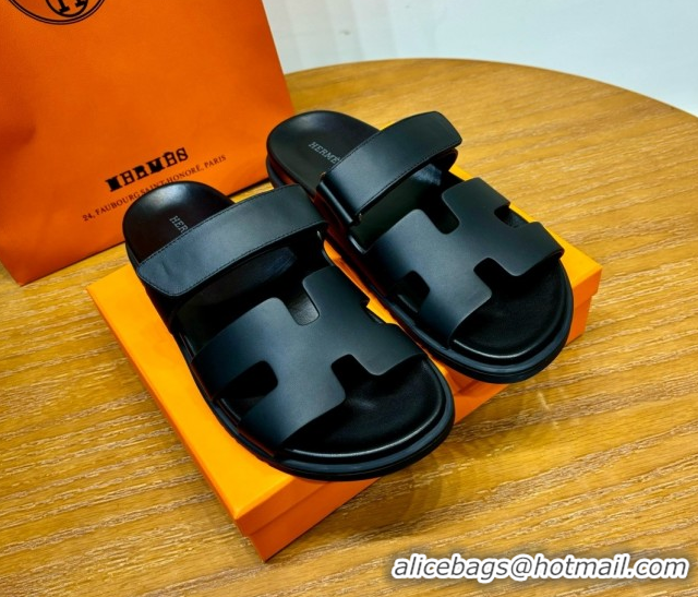 Luxurious Hermes Chypre Flat Sandals in Smooth Calfskin Black 061103