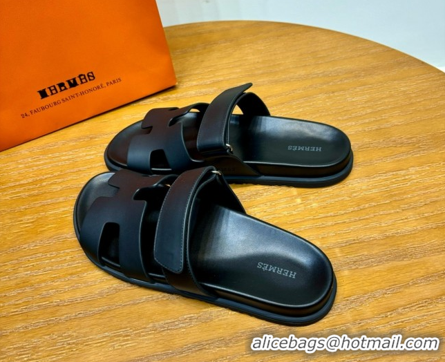 Luxurious Hermes Chypre Flat Sandals in Smooth Calfskin Black 061103