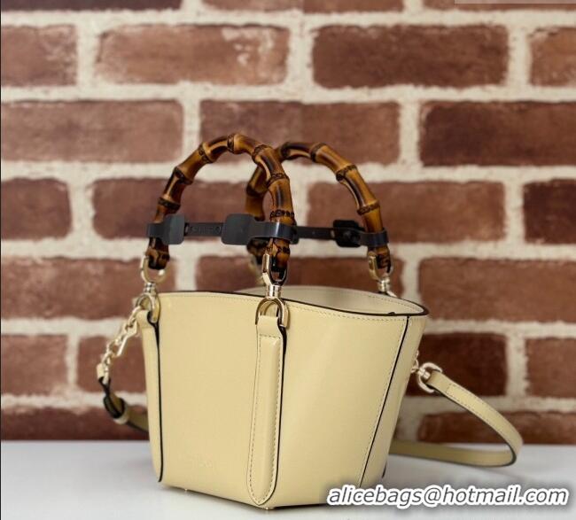 Top Design Gucci Mini Bamboo Top Handle Tote Bag in Shiny Leather 805832 Light Yellow 2024