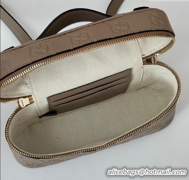 Reasonable Price Gucci GG Grainy Leather Emblem Super Mini bag 815949 Grey 2024