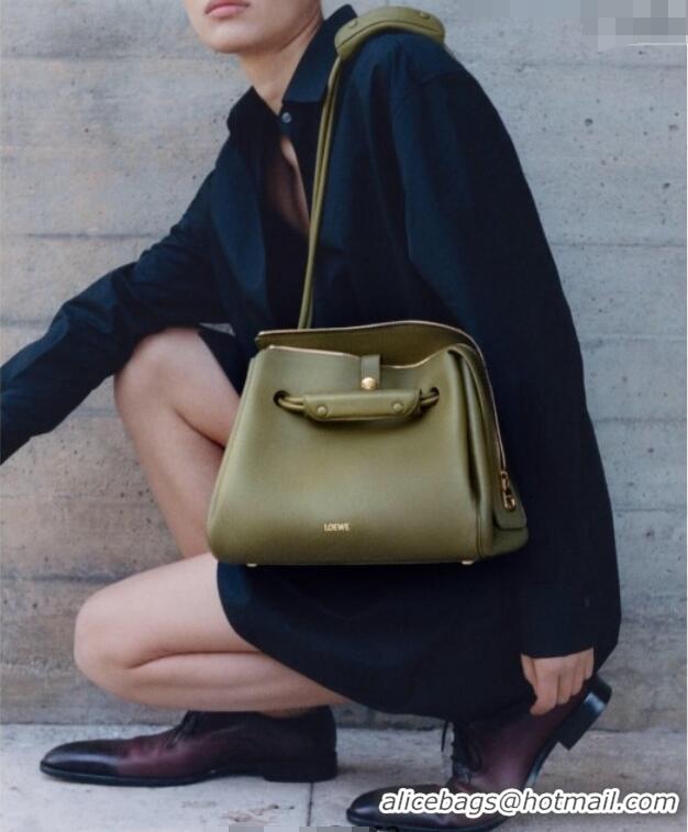Spot Bulk Loewe Medium Madrid bag in supple calfskin 052451 Green 2025