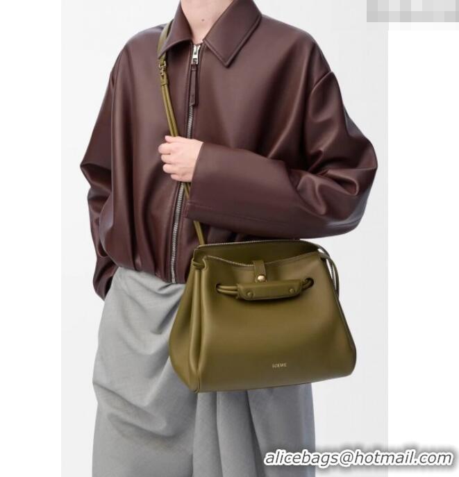 Spot Bulk Loewe Medium Madrid bag in supple calfskin 052451 Green 2025