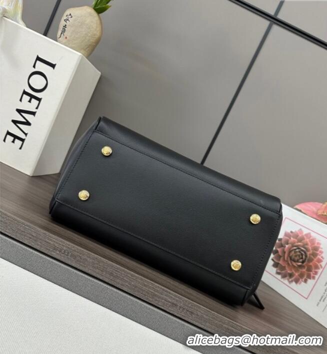 Top Quality Loewe Medium Madrid bag in supple calfskin 052451 Black 2025